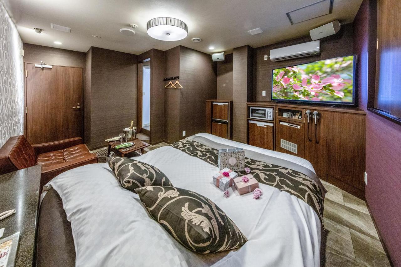 Hotel Ｇem (Adults Only) Сендай Экстерьер фото